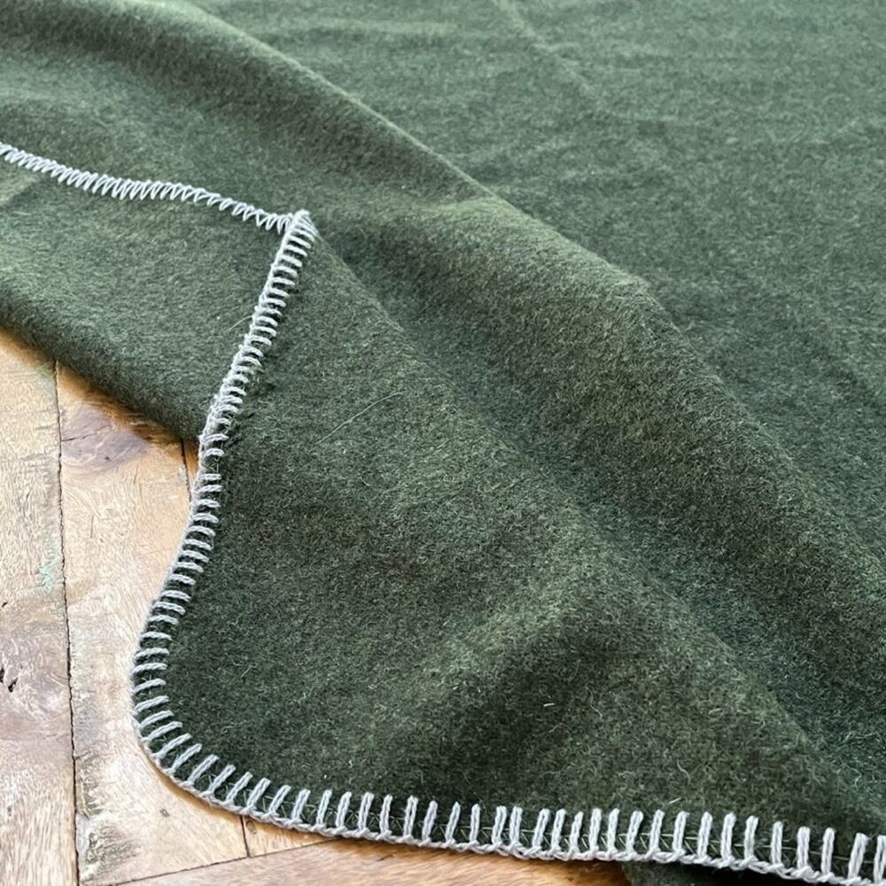 Molithe 100% Wool Blanket 62" X 86" Warm Thick Washable Military - Picture 4 of 10